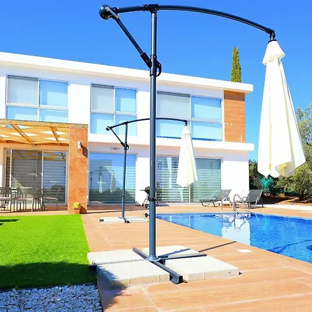 Villa Monza *